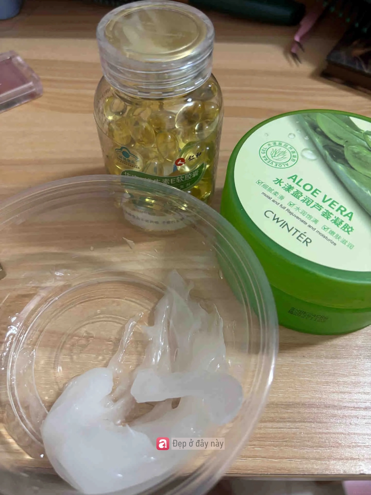 Chỉ mất 20 ph&uacute;t: Hỗn hợp vitamin E v&agrave; nha đam gi&uacute;p da như được &ldquo;uống nước&rdquo;- Ảnh 1.