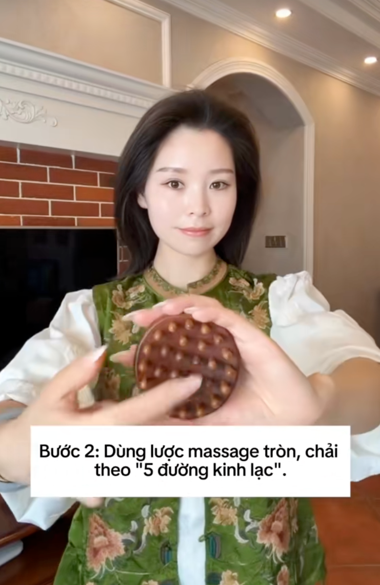 Chi&ecirc;u dưỡng t&oacute;c đen mượt, giảm t&oacute;c bạc của "tỷ tỷ xứ Trung": Mỗi ng&agrave;y chải t&oacute;c 5 ph&uacute;t với 2 loại lược- Ảnh 8.