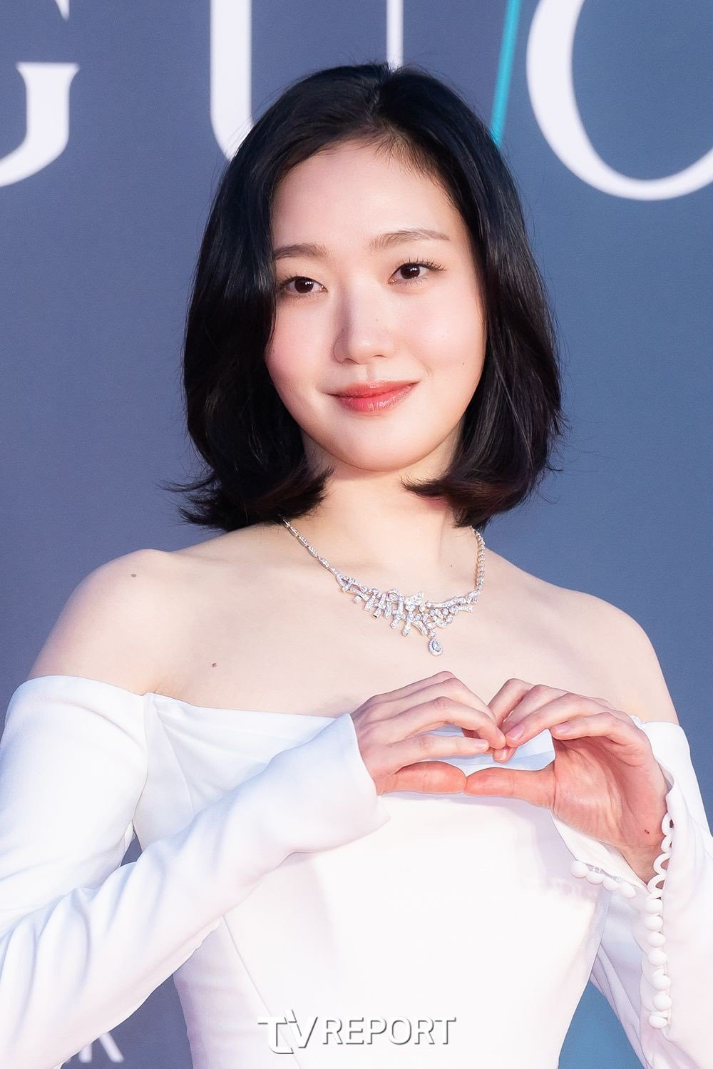 Tưởng Yoona v&agrave; Suzy l&agrave; mỹ nh&acirc;n đẹp nhất Baeksang, ai ngờ đ&acirc;u c&ograve;n c&oacute; người xuất sắc hơn, fan được dịp rửa mắt- Ảnh 6.