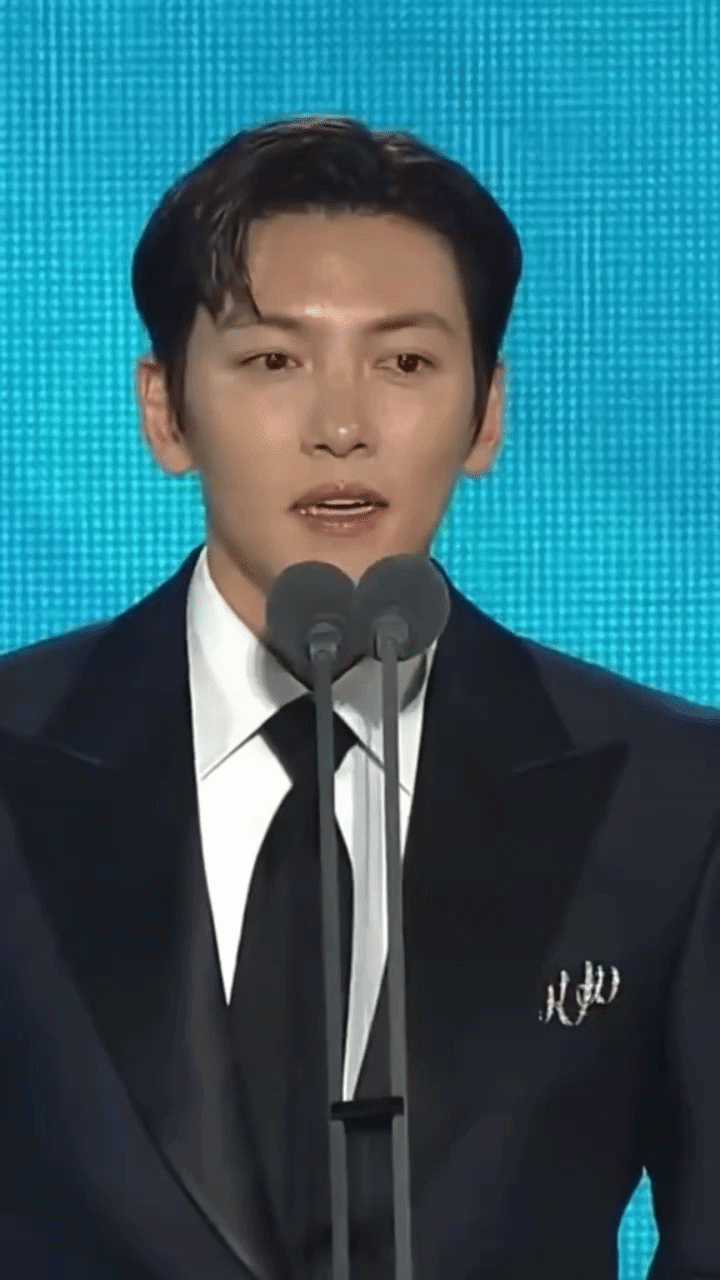 Tổng t&agrave;i 39 tuổi chỉ cần 60 gi&acirc;y ở Baeksang để ngang tr&igrave;nh Hyun Bin, khiến Lee Min Ho tụt th&ecirc;m hạng- Ảnh 3.