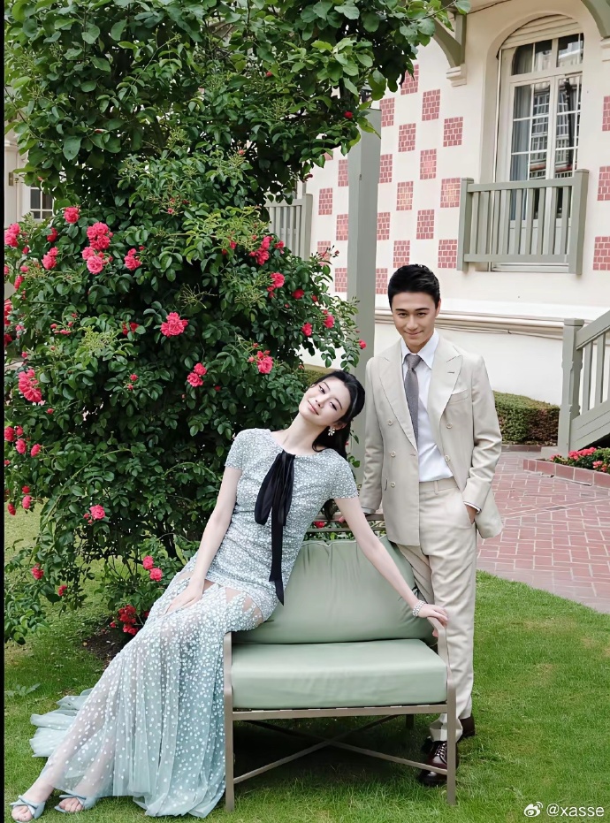 Trước giờ G đ&aacute;m cưới h&agrave;o m&ocirc;n chấn động showbiz: C&ocirc; d&acirc;u "thi&ecirc;n thần" đeo 103 carat kim cương, nghe b&aacute;o gi&aacute; 180 tỷ ai nấy đều cho&aacute;ng v&aacute;ng- Ảnh 3.