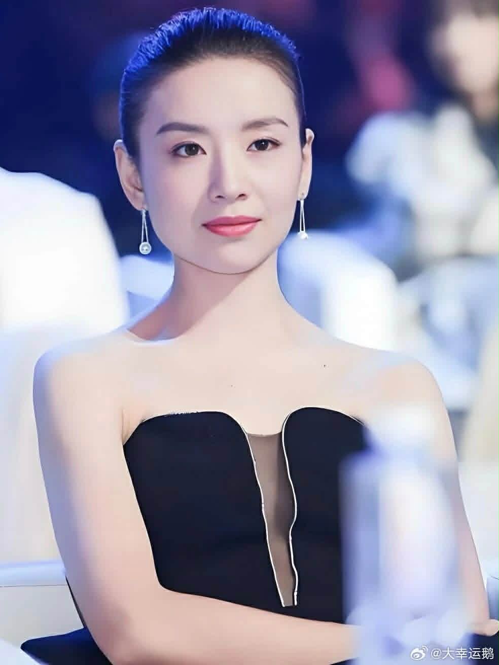 Ch&uacute;c Anh Đ&agrave;i đẹp nhất m&agrave;n ảnh biến th&agrave;nh đ&agrave;n &ocirc;ng- Ảnh 4.
