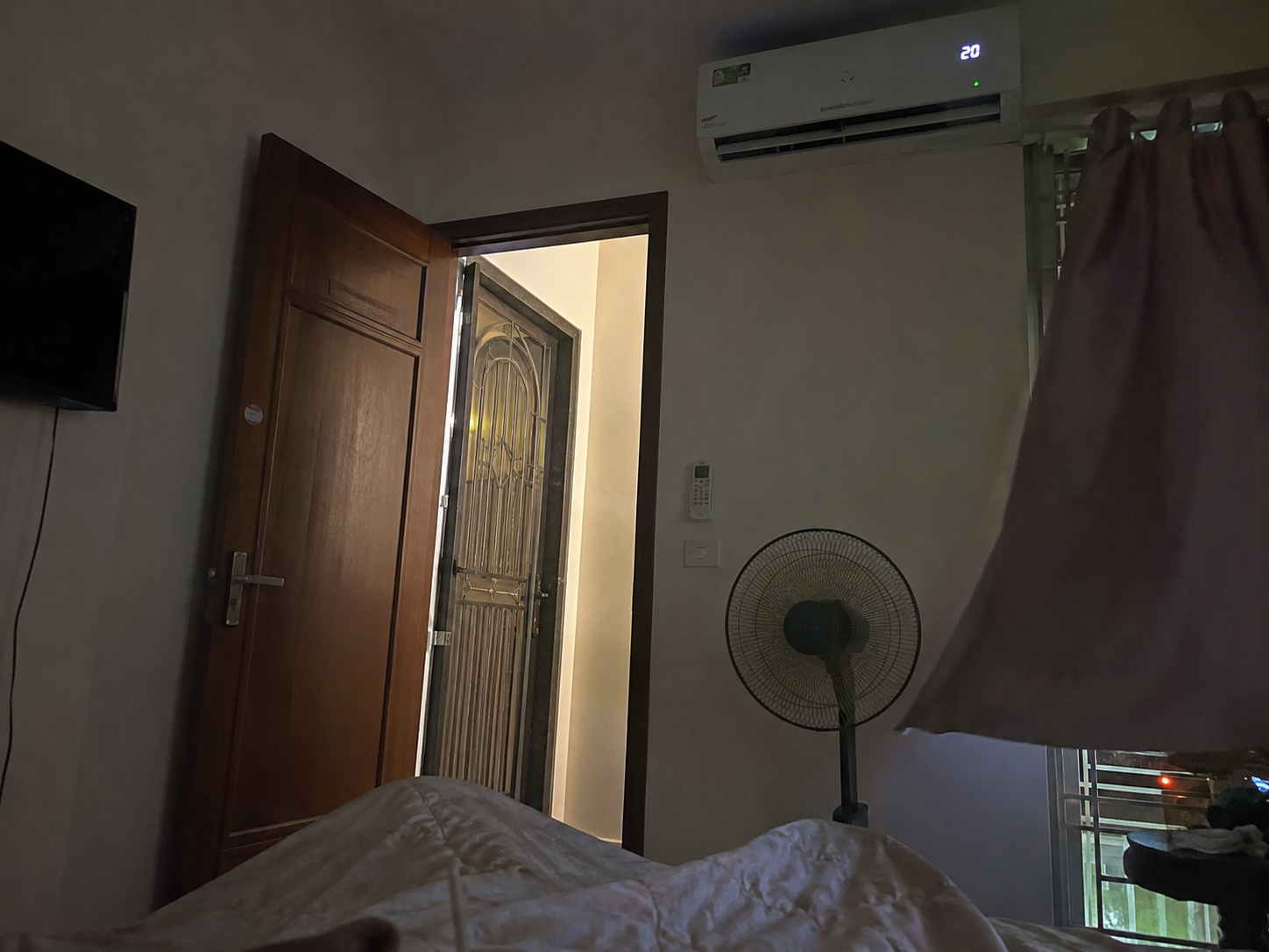 3 kiểu người dễ &ldquo;đốt tiền&rdquo; v&igrave; điều h&ograve;a nhất m&ugrave;a h&egrave;: C&oacute; nh&agrave; bật &iacute;t vẫn tốn điện- Ảnh 2.