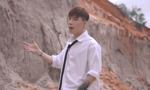 Nam ca sĩ Việt giải nghệ v&igrave; bệnh tật: Chưa kịp nổi tiếng th&igrave; mắc ung thư, trở th&agrave;nh người khiếm thị vẫn đi h&aacute;t  - Ảnh 1.