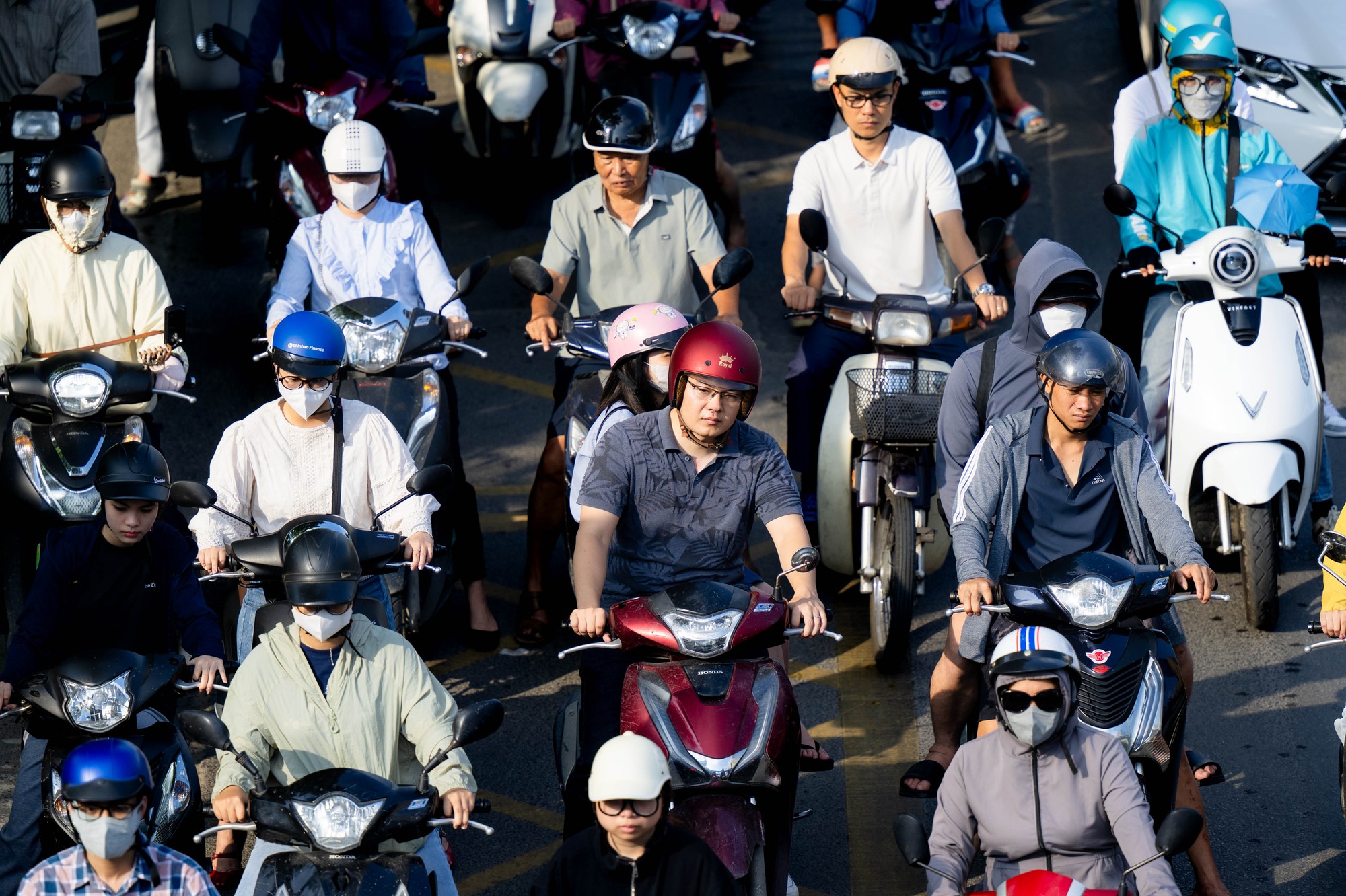 Cảnh tượng tại n&uacute;t giao La Th&agrave;nh - Nguyễn Ch&iacute; Thanh (H&agrave; Nội) trong s&aacute;ng ng&agrave;y 1/6- Ảnh 6.