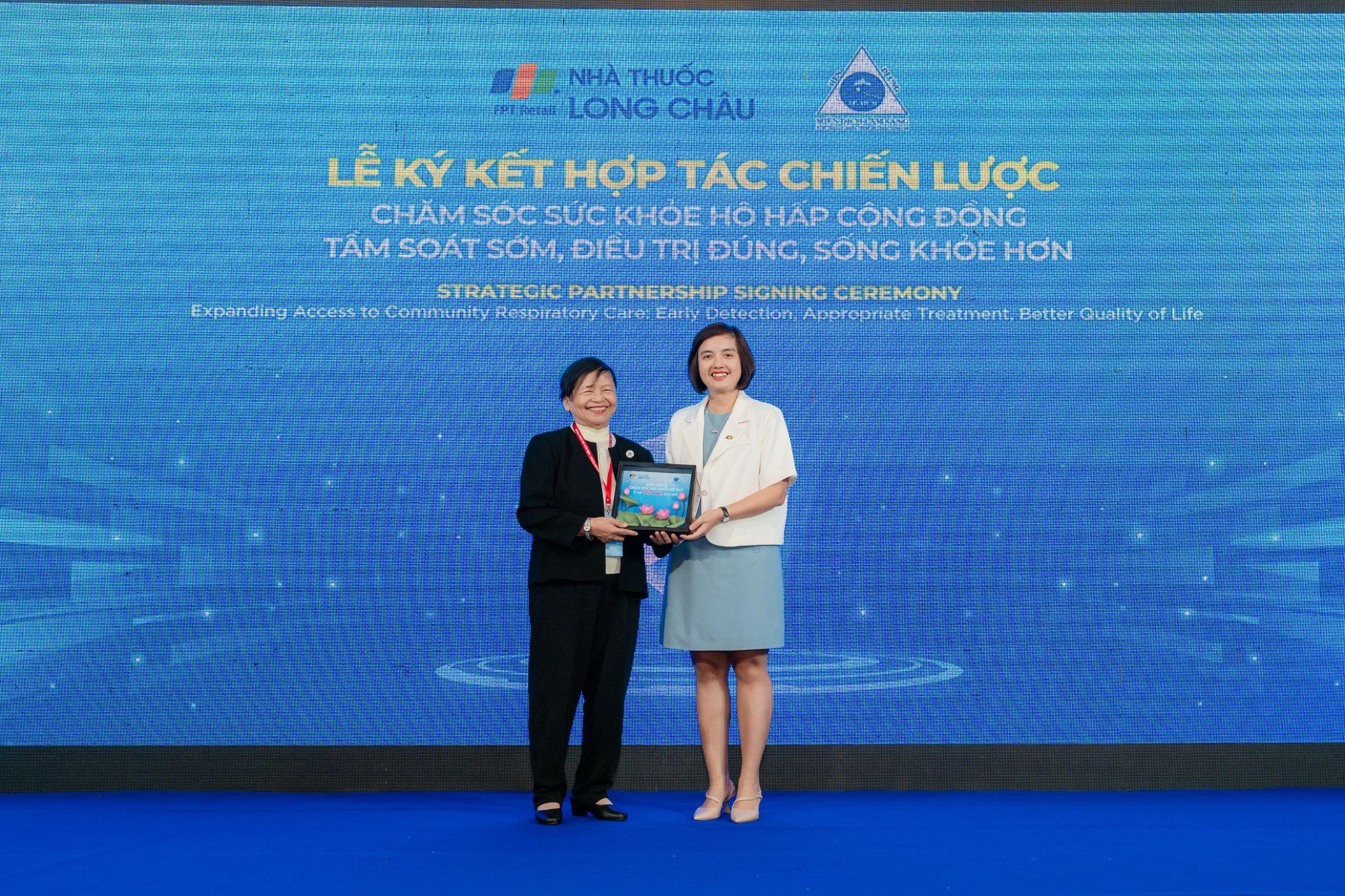 Long Châu cùng Hội Hen - Dị ứng - Miễn dịch lâm sàng TP.HCM khởi động chương trình chăm sóc sức khỏe hô hấp bền vững - Ảnh 5. Long Châu cùng Hội Hen - Dị ứng - Miễn dịch lâm sàng TP.HCM khởi động chương trình chăm sóc sức khỏe hô hấp bền vững - Ảnh 5.