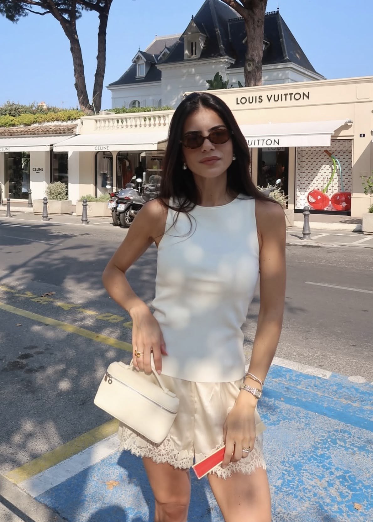 G&aacute;i xinh thi nhau diện đồ ren lụa: L&uacute;ng liếng lại s&agrave;nh điệu, ai chưa sắm th&igrave; sống chậm rồi- Ảnh 18.