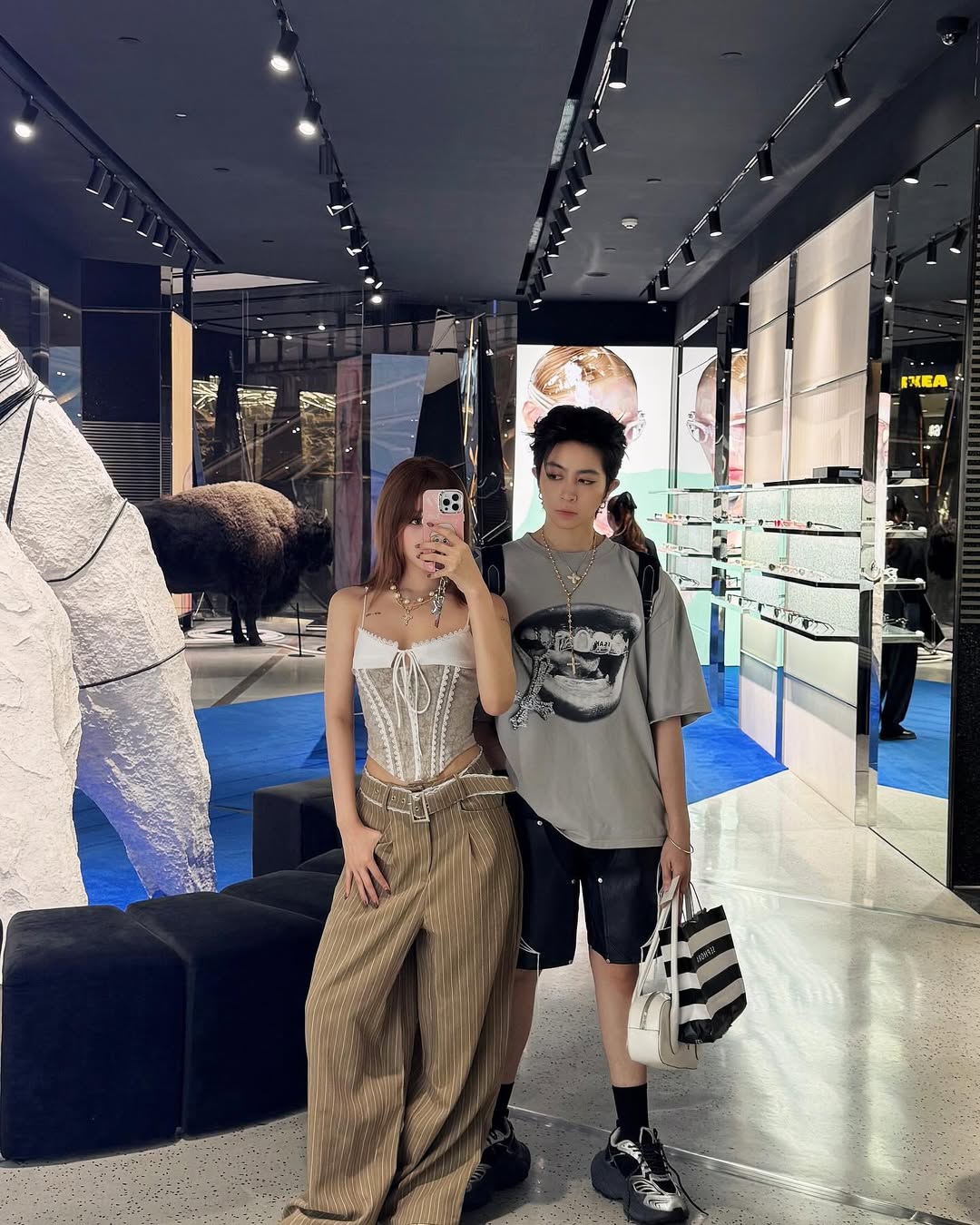 Mỹ nh&acirc;n showbiz ly h&ocirc;n xong sống 1 "cuộc đời kh&aacute;c": Đẹp l&ecirc;n từng ng&agrave;y, xuất hiện l&agrave; chiếm spotlight- Ảnh 8.