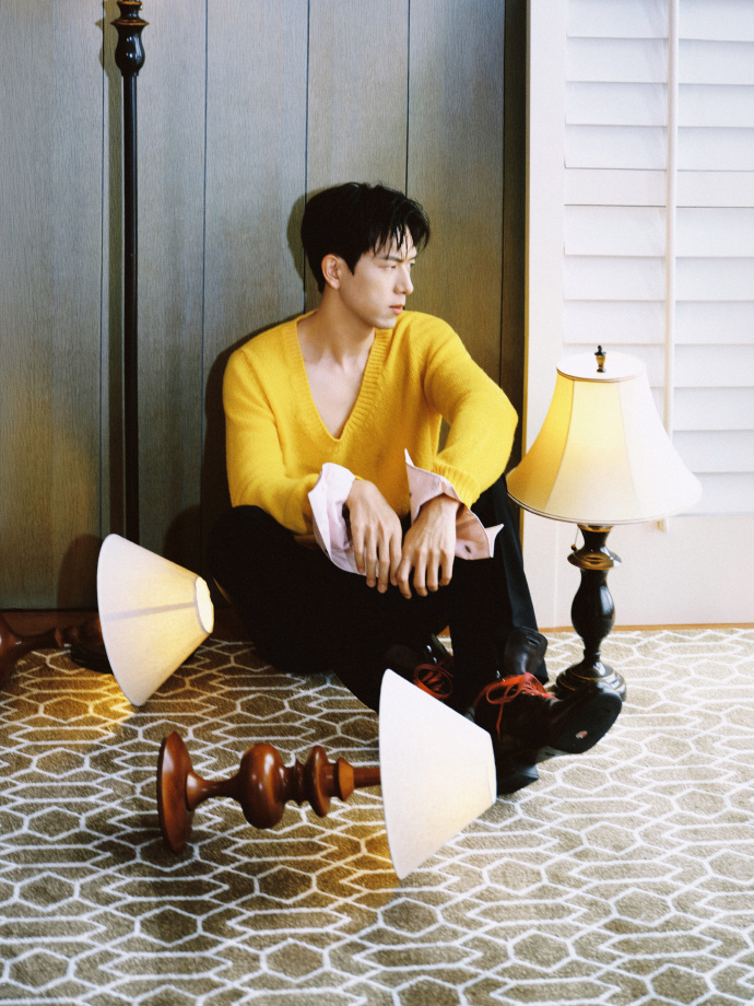 Kh&ocirc;ng nhận ra bạn trai tin đồn của Lưu Diệc Phi, nam thần từng "khắc chế" Lee Min Ho mất sạch vẻ tổng t&agrave;i- Ảnh 7.