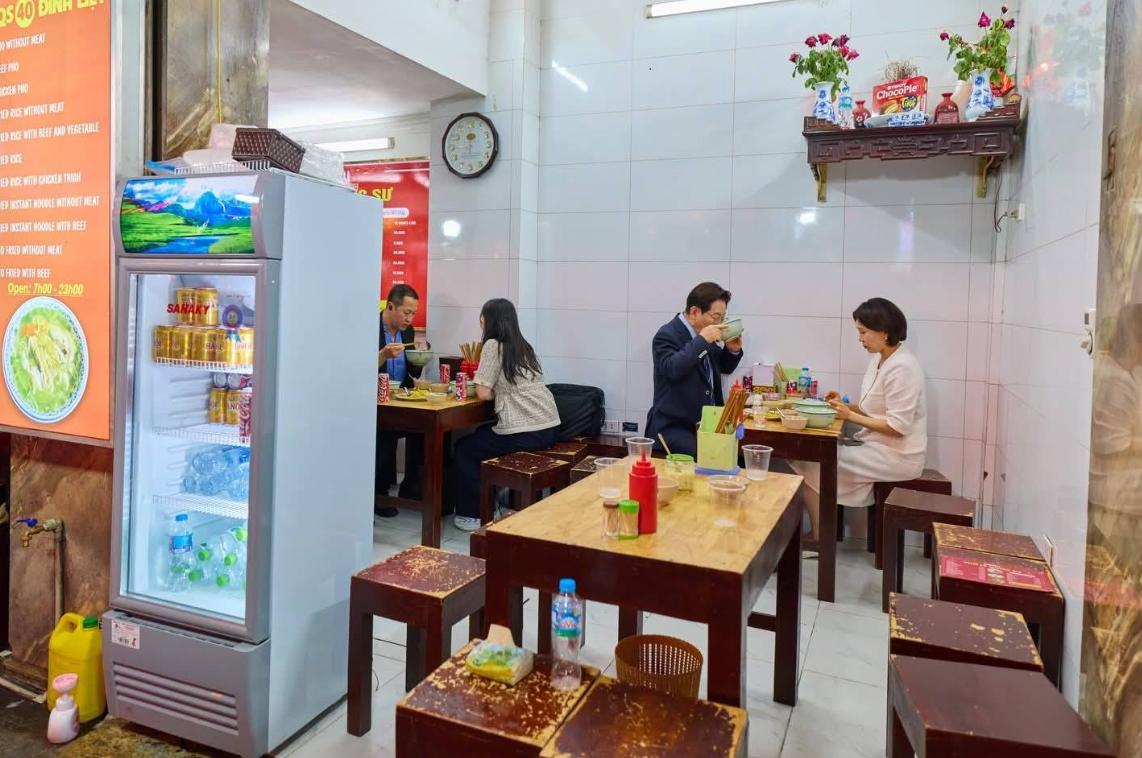 Việt Nam c&oacute; 1 nh&agrave; h&agrave;ng đ&iacute;ch th&acirc;n đ&oacute;n Thủ tướng Th&aacute;i Lan v&agrave; CEO Tim Cook, diện t&iacute;ch l&ecirc;n đến 3000 m&eacute;t vu&ocirc;ng- Ảnh 9.