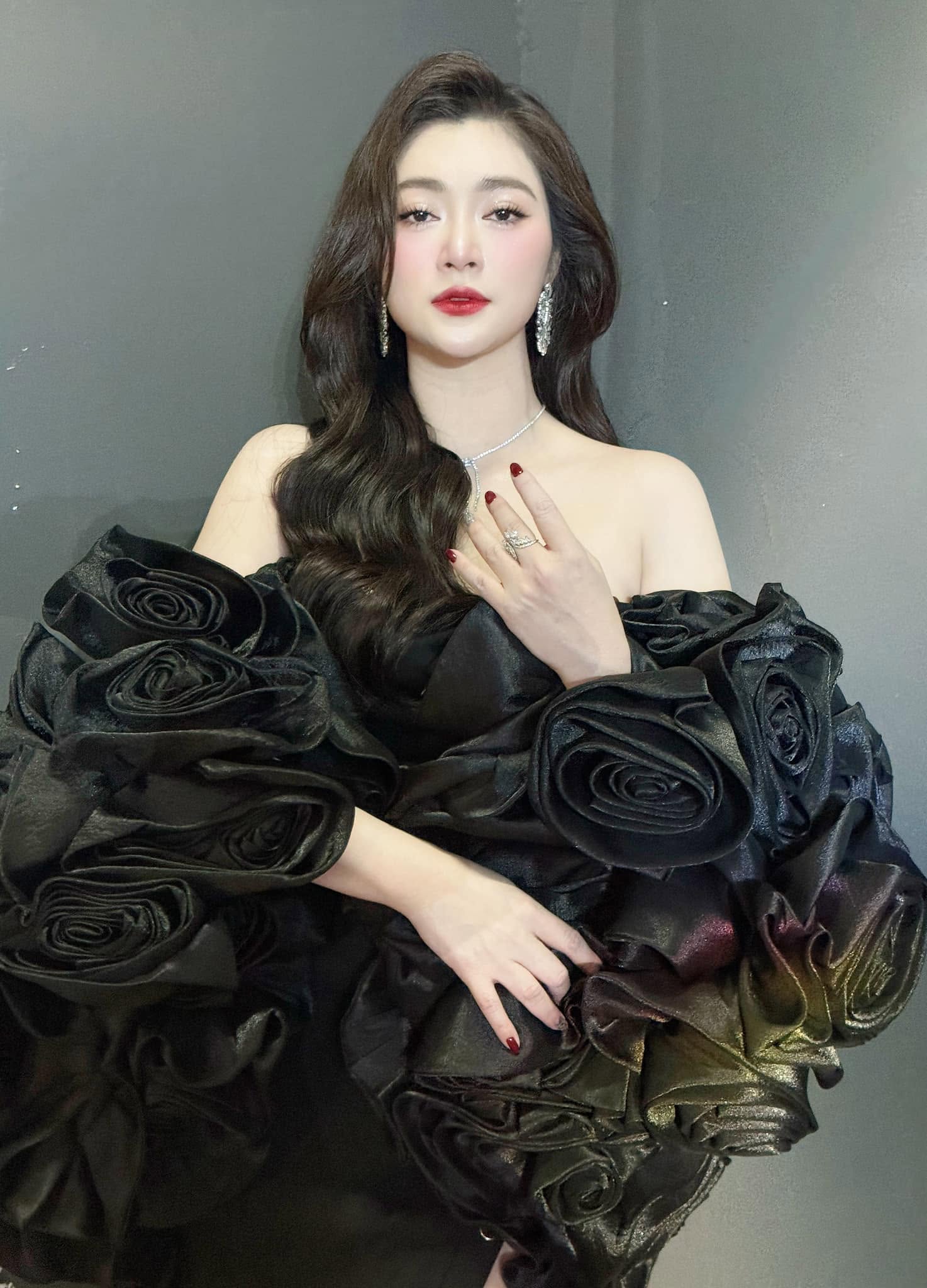 Người duy nhất được Minh Hằng công khai thừa nhận đẹp hơn mình- Ảnh 2. Người duy nhất được Minh Hằng công khai thừa nhận đẹp hơn mình- Ảnh 2.