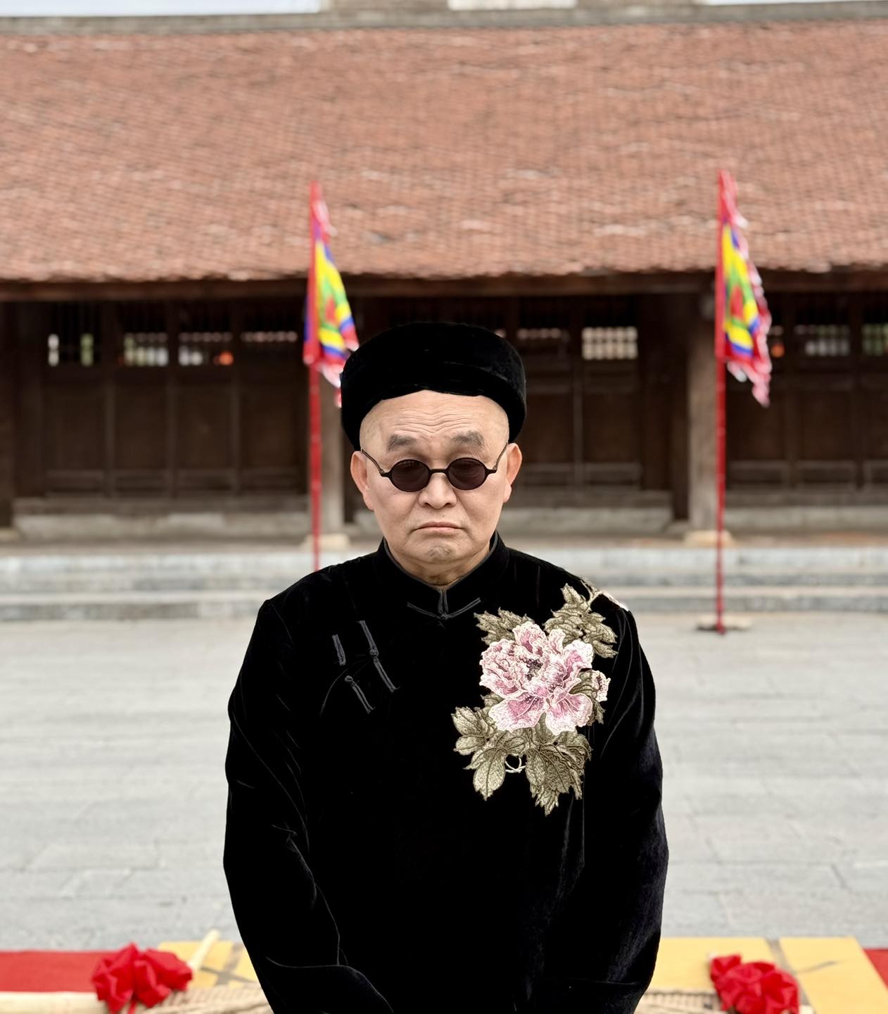 Nam nghệ sĩ cả nước biết mặt từng phải bu&ocirc;n đồng n&aacute;t sống qua ng&agrave;y, giờ ở biệt phủ lọt Top 14 kiến tr&uacute;c ấn tượng nhất thế giới- Ảnh 8.