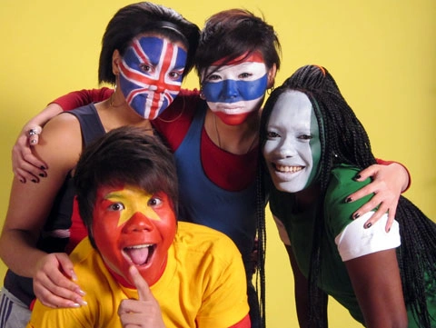 Ca sĩ Việt Nam duy nhất từng góp mặt trong bài hát cổ động World Cup là ai?- Ảnh 1. Ca sĩ Việt Nam duy nhất từng góp mặt trong bài hát cổ động World Cup là ai?- Ảnh 1.