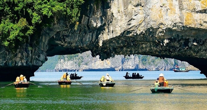 Di sản Việt Nam được UNESCO ghi nhận nhiều lần: 5 th&aacute;ng đầu năm đ&oacute;n lượng kh&aacute;ch T&acirc;y gấp 4 lần kh&aacute;ch Việt - Ảnh 3.