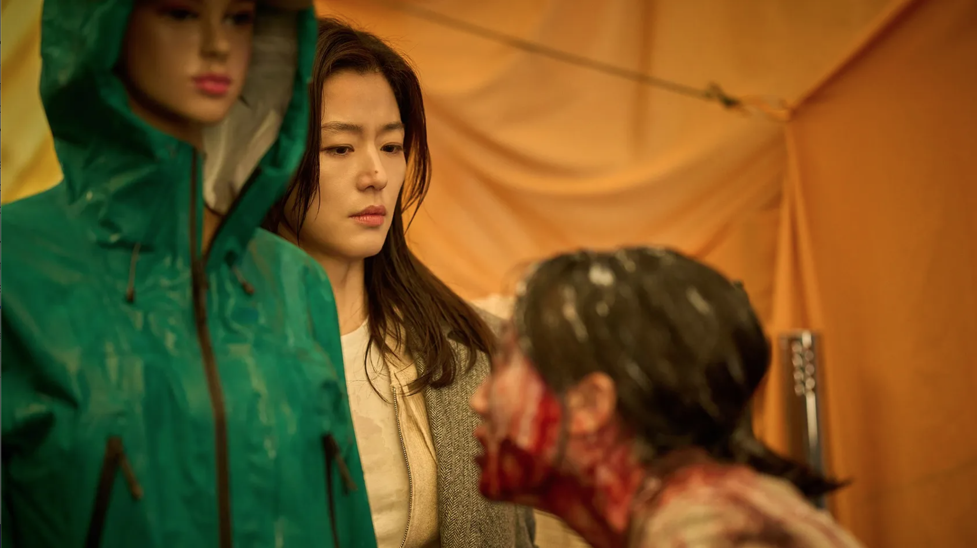 10 năm mới lại có phim Hàn hay như Train to Busan: Nữ chính là "phao chống flop", cơn lốc quét ngang toàn cầu- Ảnh 5. 10 năm mới lại có phim Hàn hay như Train to Busan: Nữ chính là "phao chống flop", cơn lốc quét ngang toàn cầu- Ảnh 5.