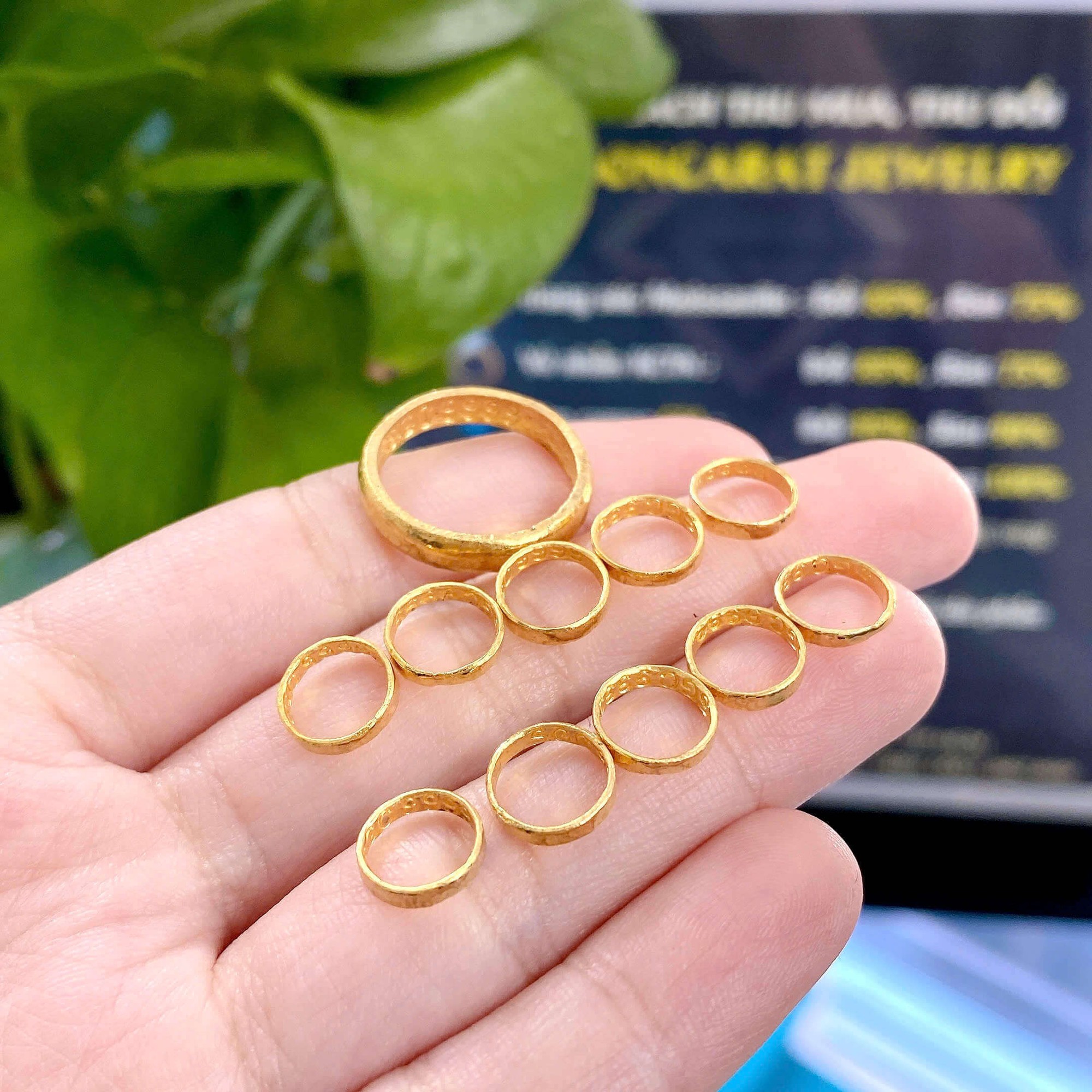 Tr&iacute;ch 30k/ng&agrave;y v&agrave;o "quỹ mua v&agrave;ng", mẹ 2 con ở TP.HCM gom tiền lẻ để mua v&agrave;ng t&iacute;ch sản theo c&aacute;ch &iacute;t ai nghĩ tới- Ảnh 5.
