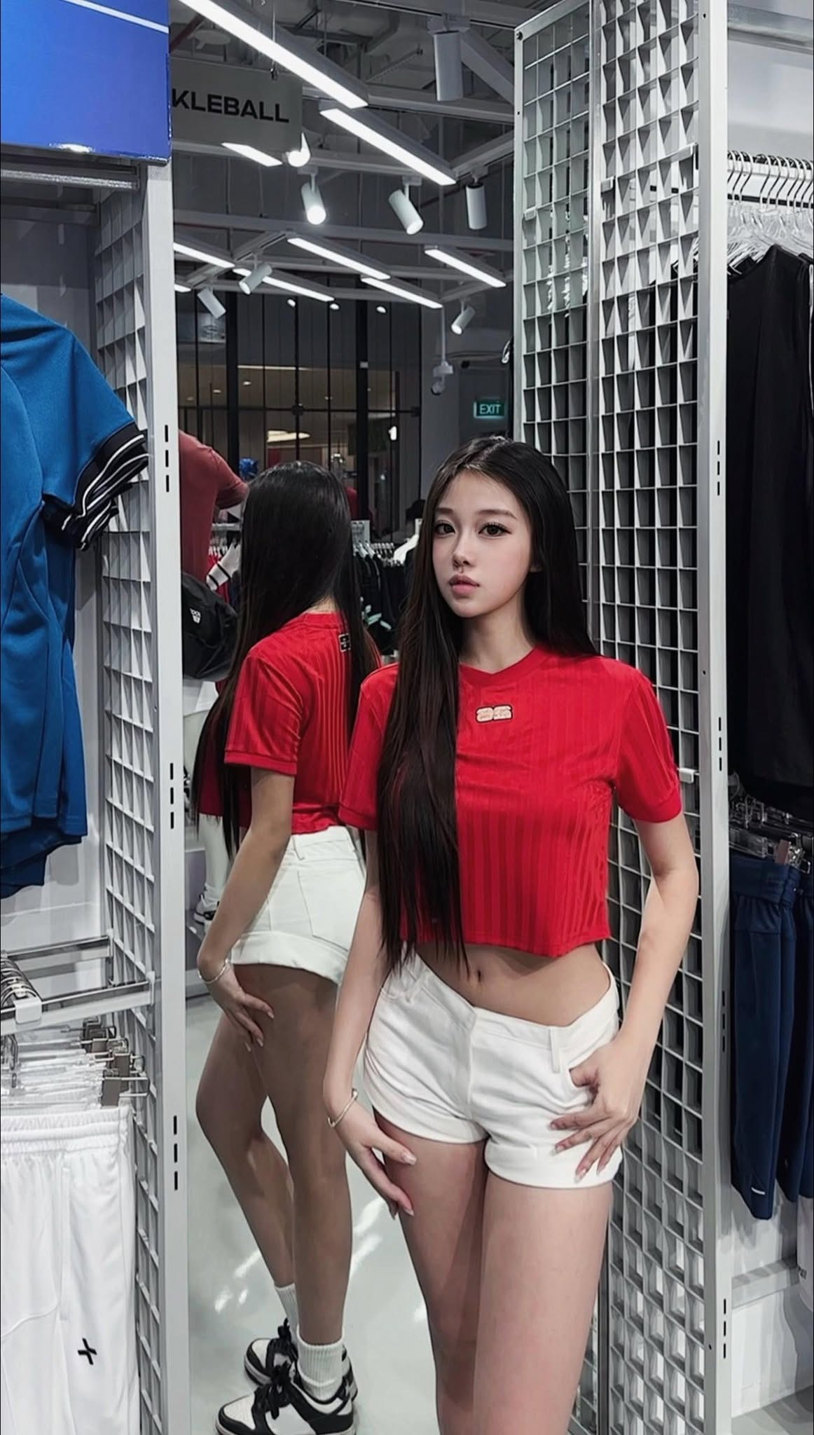 D&agrave;n người đẹp N&oacute;ng c&ugrave;ng FIFA World Cup 2026 lộ diện: C&oacute; 1 mỹ nh&acirc;n l&ecirc;n TV c&ograve;n đẹp hơn ảnh tự đăng - Ảnh 3.