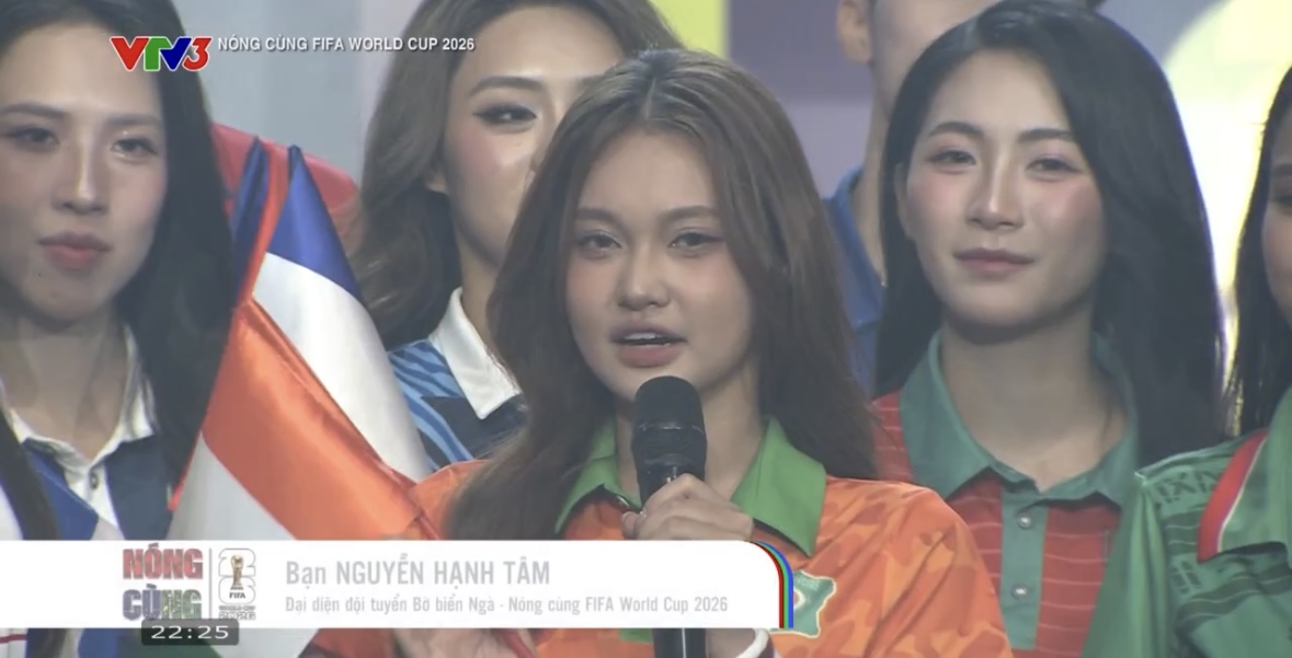 D&agrave;n người đẹp N&oacute;ng c&ugrave;ng FIFA World Cup 2026 lộ diện: C&oacute; 1 mỹ nh&acirc;n l&ecirc;n TV c&ograve;n đẹp hơn ảnh tự đăng - Ảnh 10.