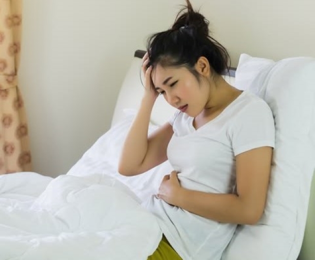 Sao giờ tôi mới biết? Dấu hiệu "dẫn đường' của ung thư cổ tử cung không phải đau bụng, mà là 4 thứ… - Ảnh 1.