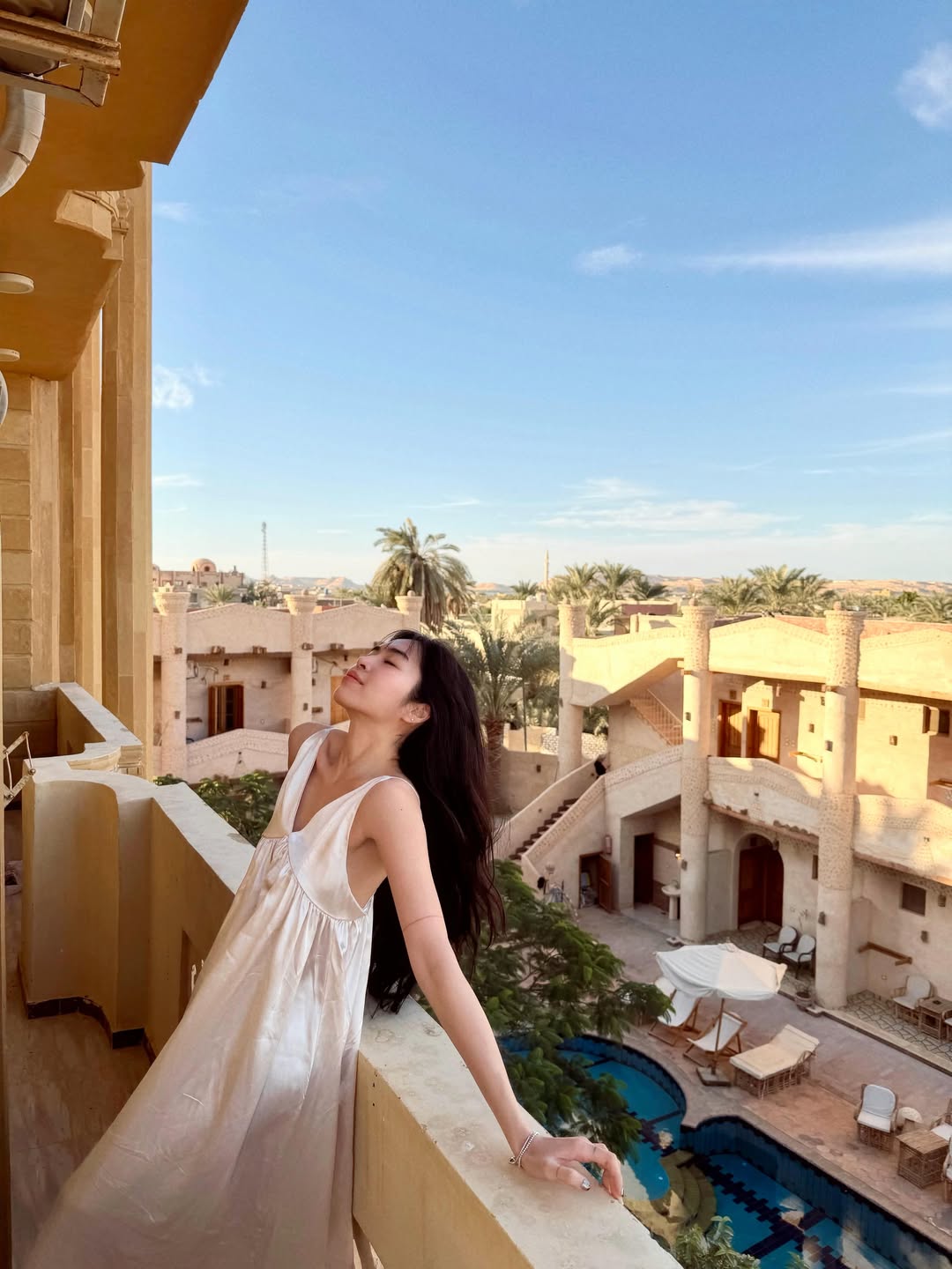 "30 tuổi không lấy chồng đi rồi thấy cảnh": Hội gái đẹp chưa chồng khoe cảnh đi chơi ở Nhật Bản, Ý, Ai Cập, ngắm cực quang Iceland- Ảnh 9. "30 tuổi không lấy chồng đi rồi thấy cảnh": Hội gái đẹp chưa chồng khoe cảnh đi chơi ở Nhật Bản, Ý, Ai Cập, ngắm cực quang Iceland- Ảnh 9.