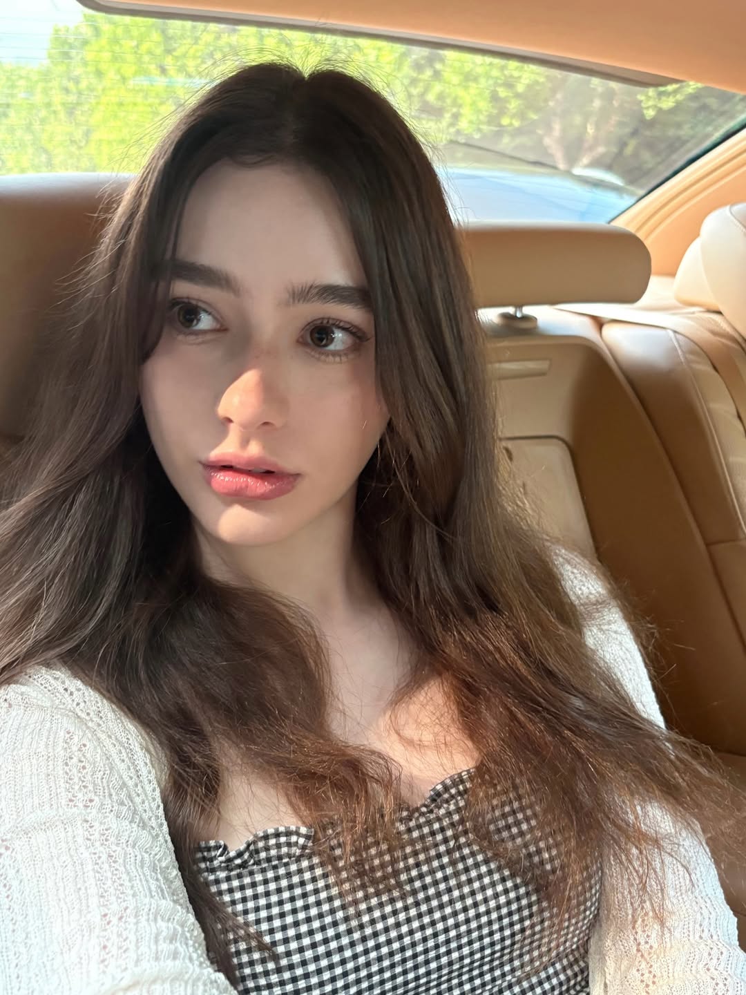 "Thi&ecirc;n thần Nga" sở hữu gương mặt đẹp nhất thế giới, ai gặp cũng phải cảm th&aacute;n về một điểm- Ảnh 2.