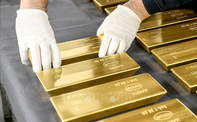 Gi&aacute; v&agrave;ng h&ocirc;m nay 11/6: Tiếp tục lao dốc kh&ocirc;ng phanh, mất gần 200 USD/ounce- Ảnh 1.