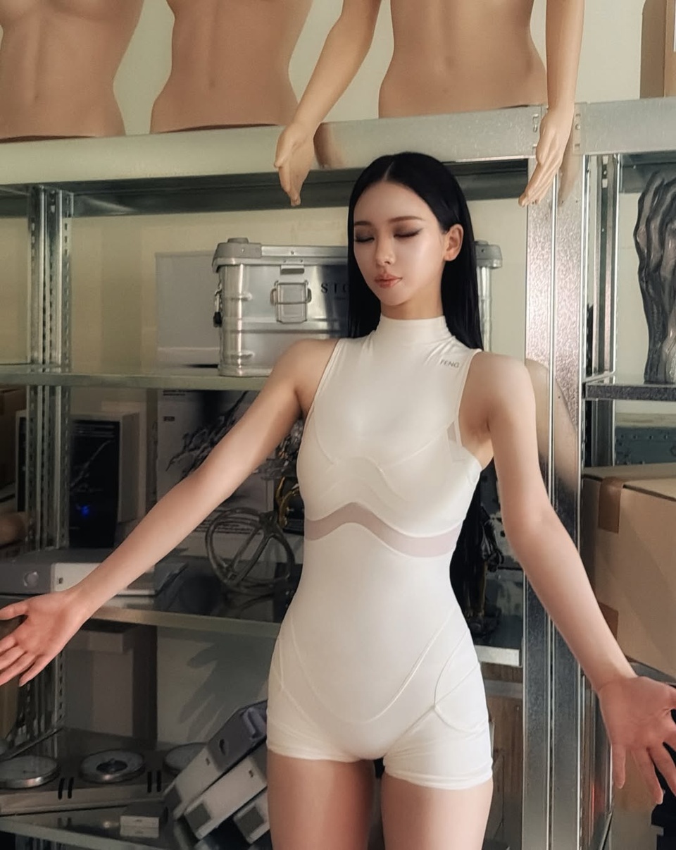 Mỹ nhân Kpop bị nhận xét "giống hệt AI", netizen lú lẫn không biết ai mới là người thật- Ảnh 5. Mỹ nhân Kpop bị nhận xét "giống hệt AI", netizen lú lẫn không biết ai mới là người thật- Ảnh 5.