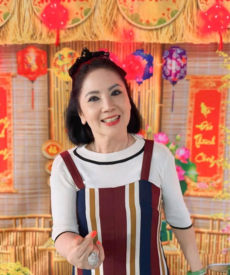 Hoa kh&ocirc;i cải lương 3 lần đ&ograve;: Sống một m&igrave;nh trong căn nh&agrave; 6 tầng gi&aacute; 20 tỷ, thu nhập 100 triệu/th&aacute;ng- Ảnh 4.