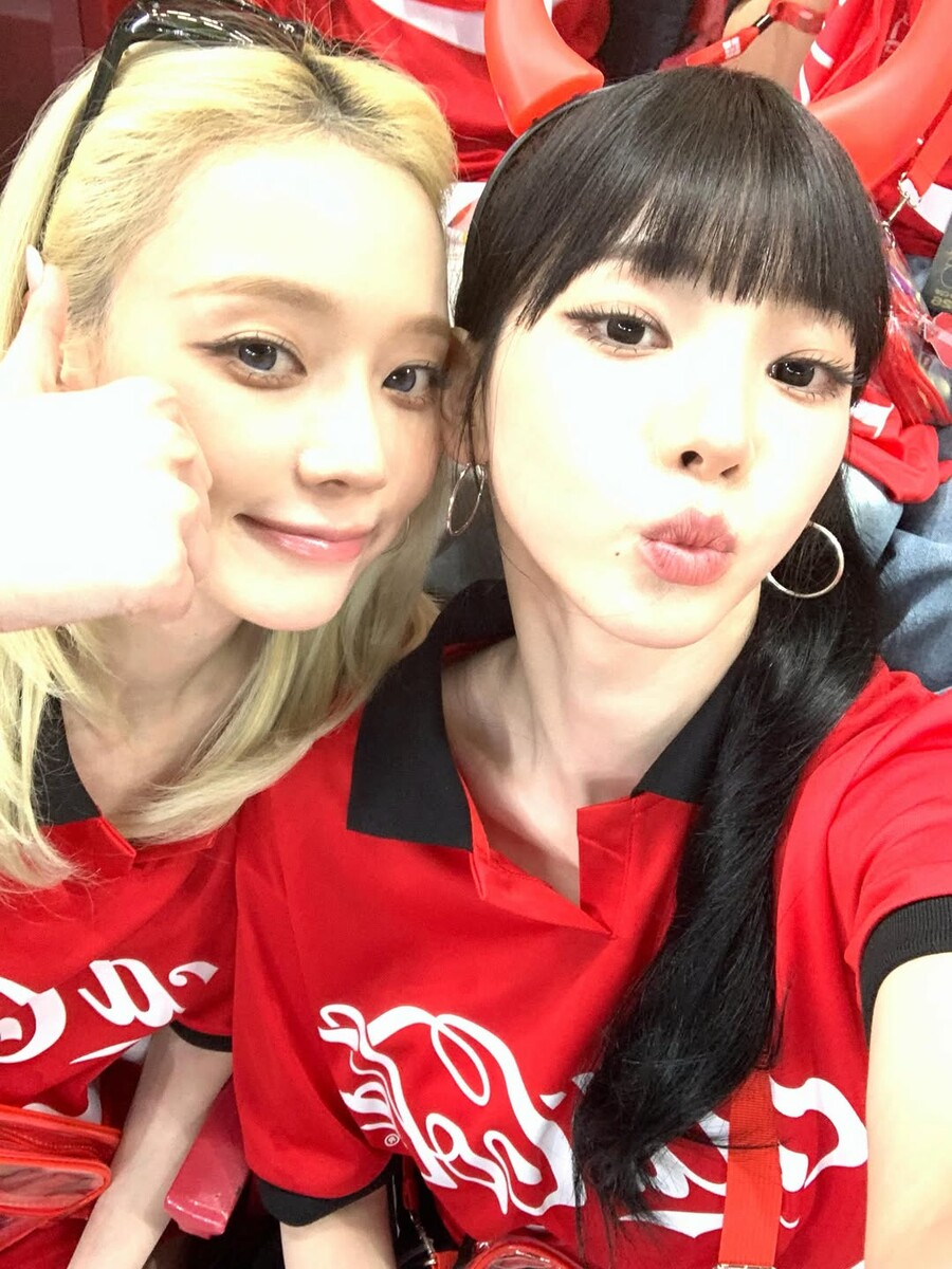 Đại mỹ nhân Karina đi xem World Cup bị soi xét từng ly từng tí, chính chủ phải lên tiếng giải thích ngay- Ảnh 7. Đại mỹ nhân Karina đi xem World Cup bị soi xét từng ly từng tí, chính chủ phải lên tiếng giải thích ngay- Ảnh 7.