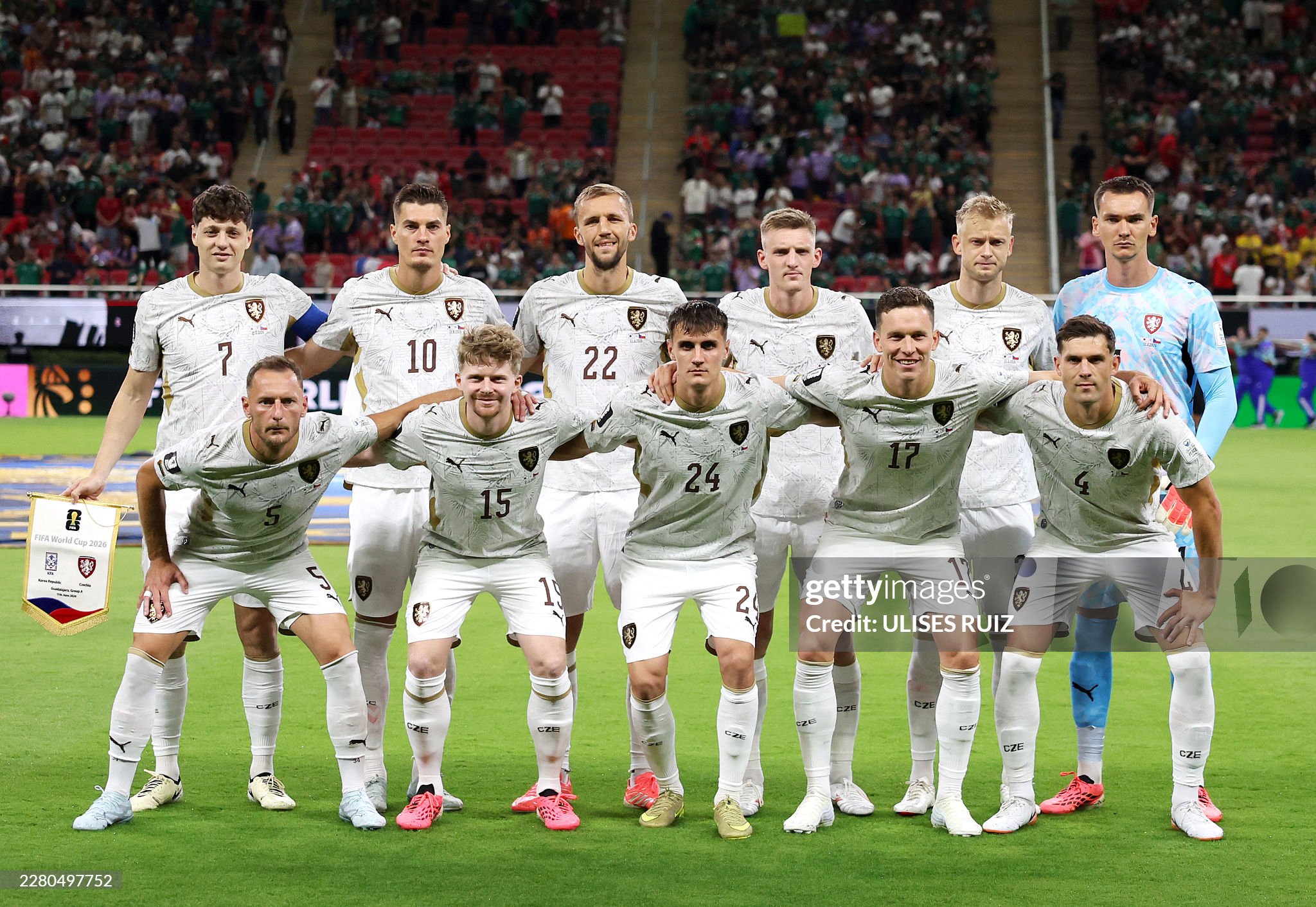 Gallery - ĐT Hàn Quốc 2-1 CH Czech: 3 điểm mở màn cho Son Heung-min và các đồng đội với màn lội ngược dòng ấn tượng - image 6
