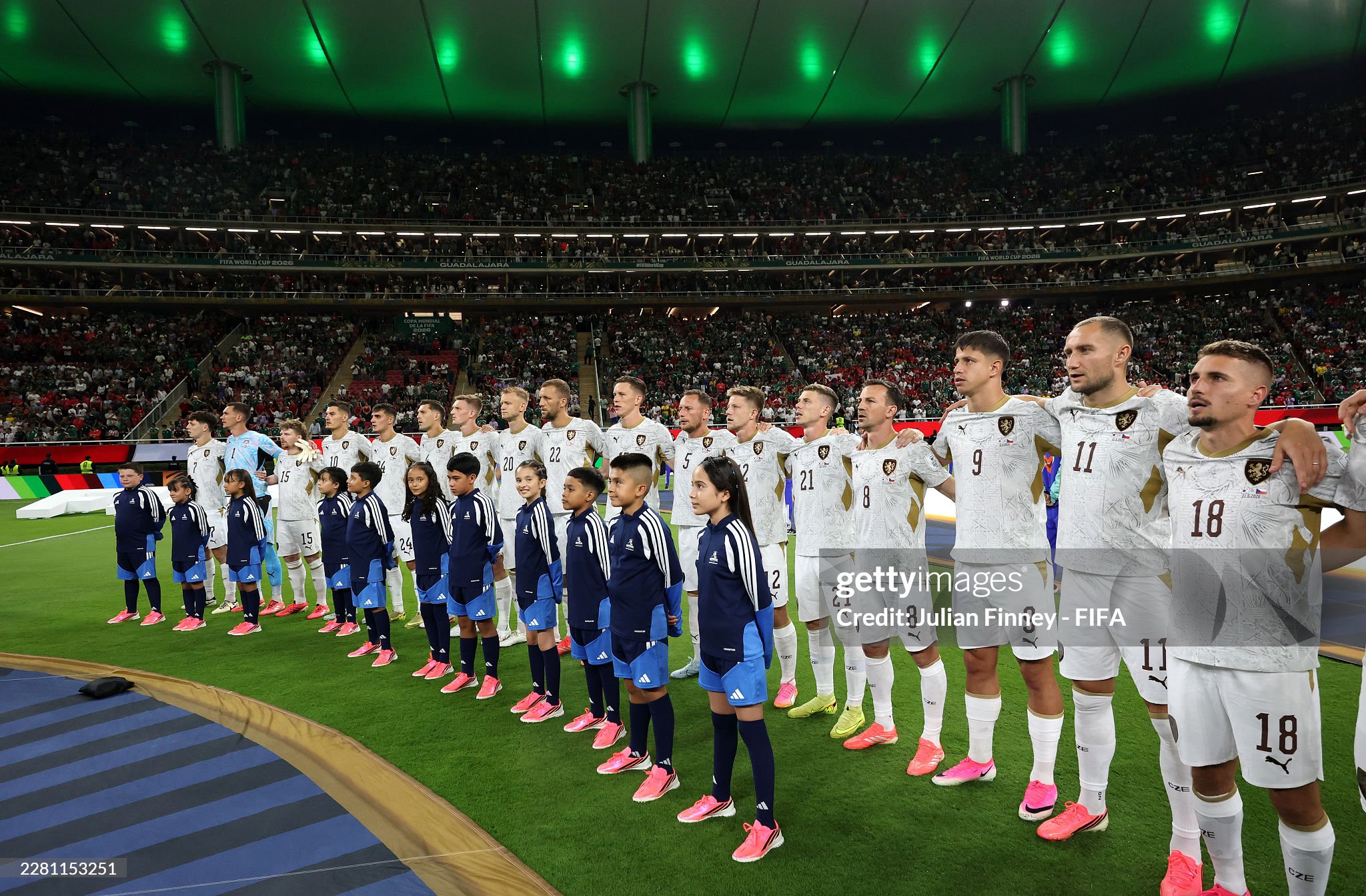 Gallery - ĐT Hàn Quốc 2-1 CH Czech: 3 điểm mở màn cho Son Heung-min và các đồng đội với màn lội ngược dòng ấn tượng - image 13