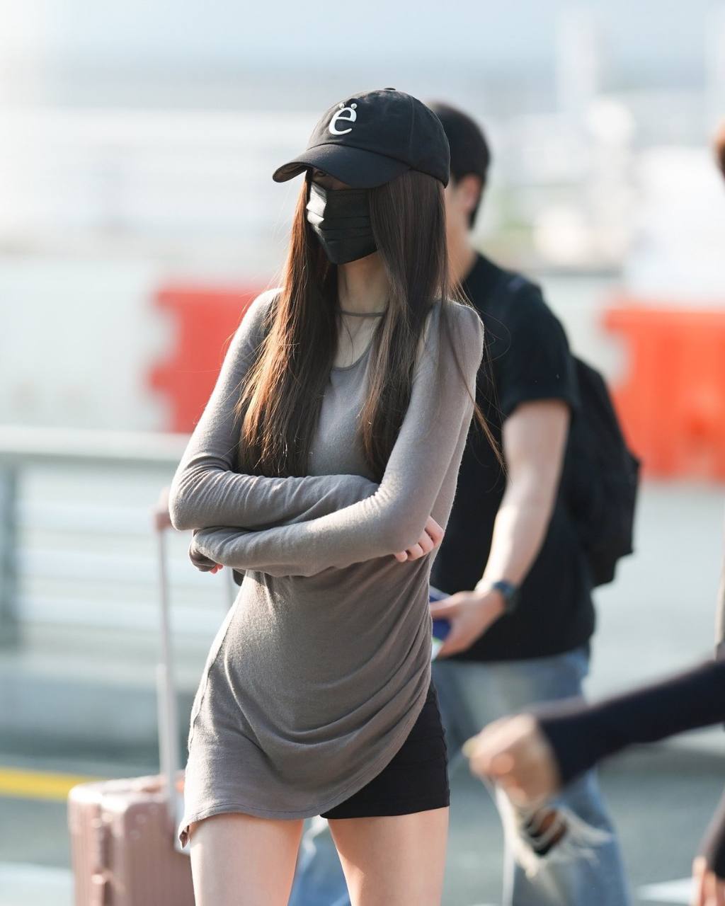 C&ocirc;ng ch&uacute;a Kpop nhận 2 từ sau ồn &agrave;o chảnh chọe- Ảnh 2.