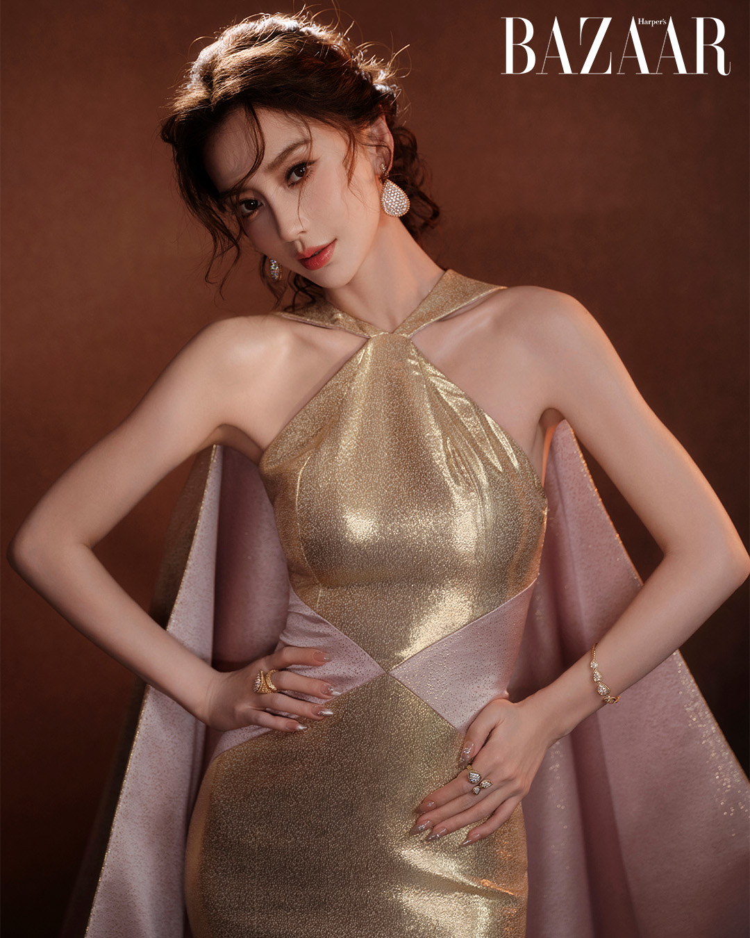 Nh&igrave;n Lisa (BLACKPINK) biểu diễn ở World Cup m&agrave; thấy bất c&ocirc;ng cho Angelababy- Ảnh 8.