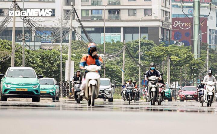 Dự b&aacute;o thời tiết 13/6: Nắng n&oacute;ng bao tr&ugrave;m miền Bắc trước khi đ&oacute;n mưa lớn- Ảnh 1.