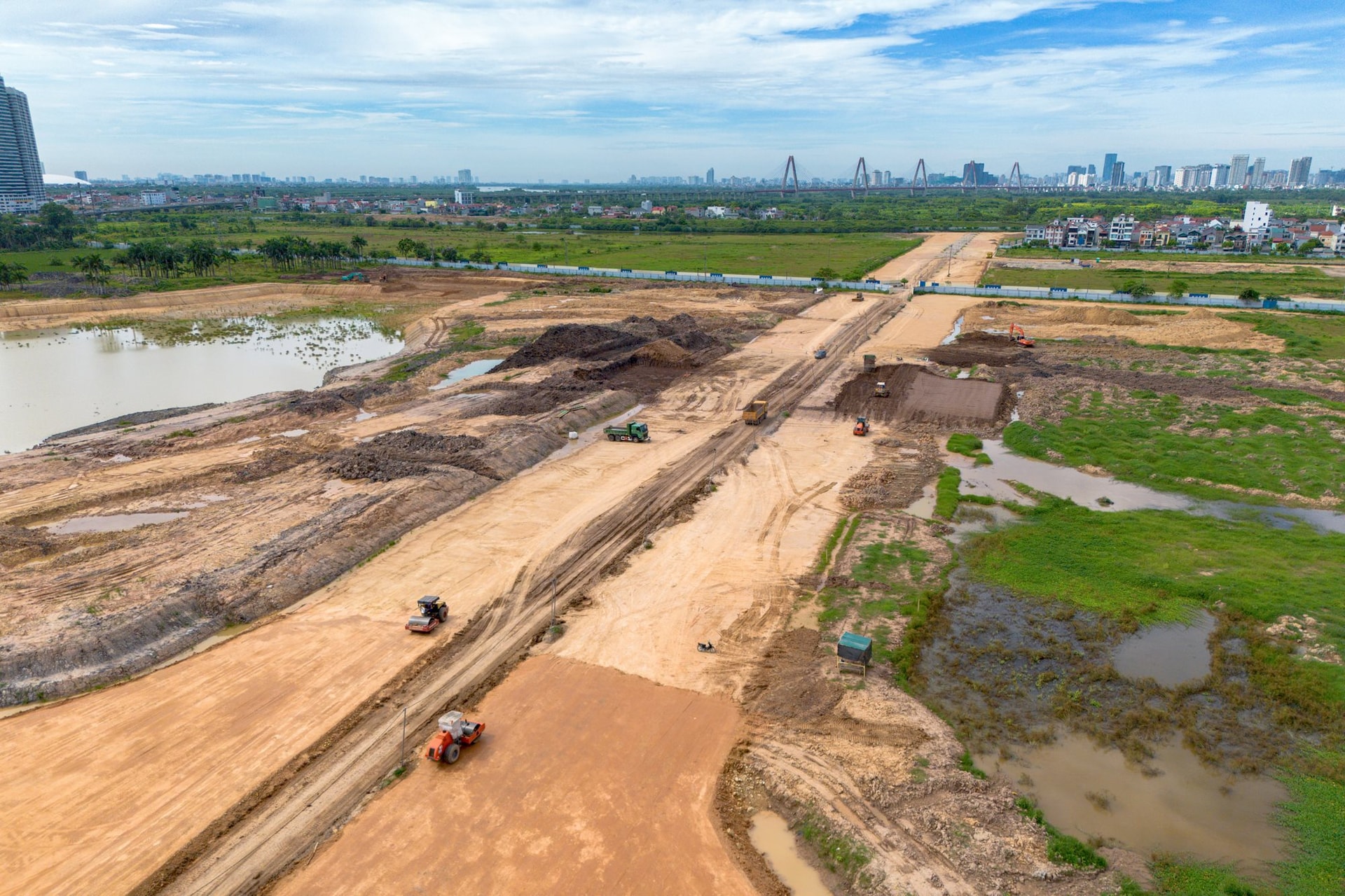 Gần một năm sau ng&agrave;y khởi c&ocirc;ng, th&agrave;nh phố Th&ocirc;ng minh trị gi&aacute; 4,2 tỷ USD, rộng gần gấp 3 lần phố cổ H&agrave; Nội, c&oacute; t&ograve;a th&aacute;p cao nhất Việt Nam giờ ra sao ?- Ảnh 6.