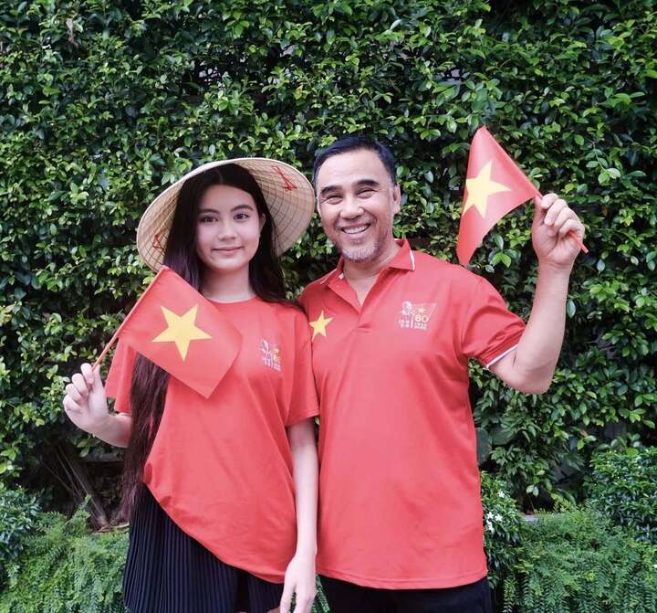 Con g&aacute;i &uacute;t Quyền Linh tuổi 18: Xinh như hoa hậu, th&agrave;nh t&iacute;ch học tập ấn tượng- Ảnh 9.