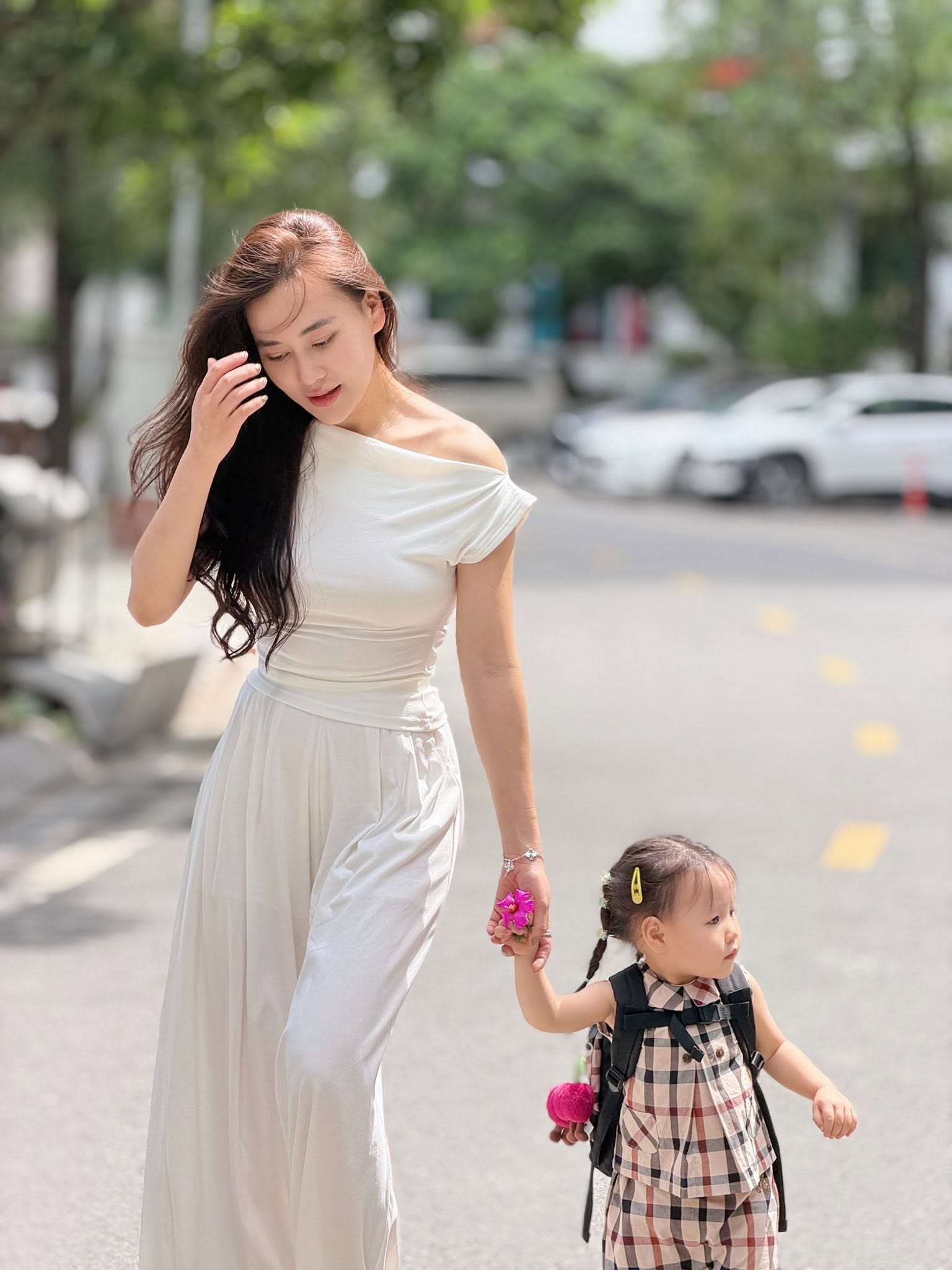 "Bản sao mini" của Phương Oanh g&acirc;y sốt: Thần th&aacute;i từ b&eacute;, đ&ocirc;i mắt y đ&uacute;c Shark B&igrave;nh - Ảnh 4.