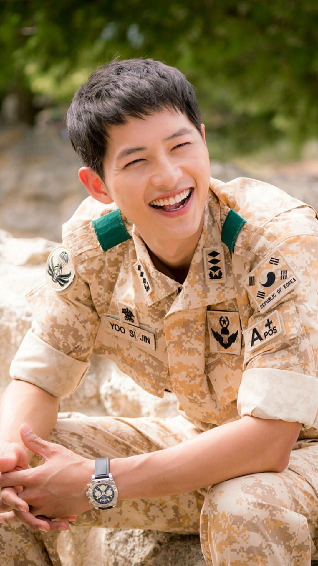 Chẳng ai muốn tin đ&acirc;y l&agrave; Song Joong Ki- Ảnh 4.