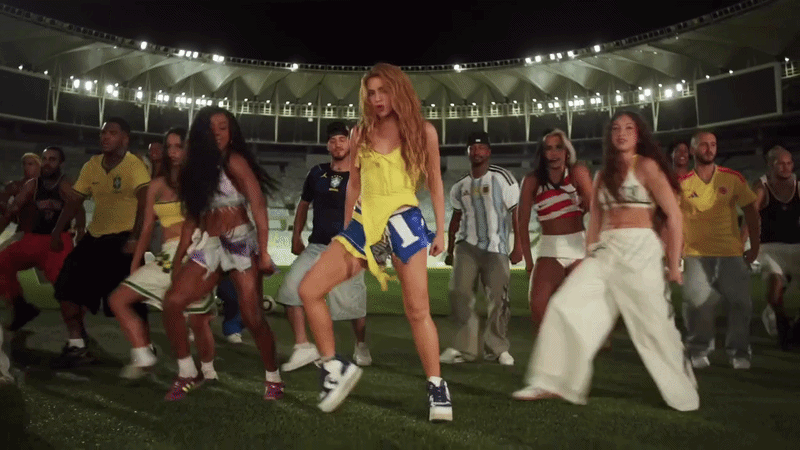 "Nữ ho&agrave;ng World Cup" Shakira đ&iacute;ch thị l&agrave; "ma c&agrave; rồng", cứ nh&igrave;n sang t&igrave;nh cũ bội bạc l&agrave; thấy!- Ảnh 1.