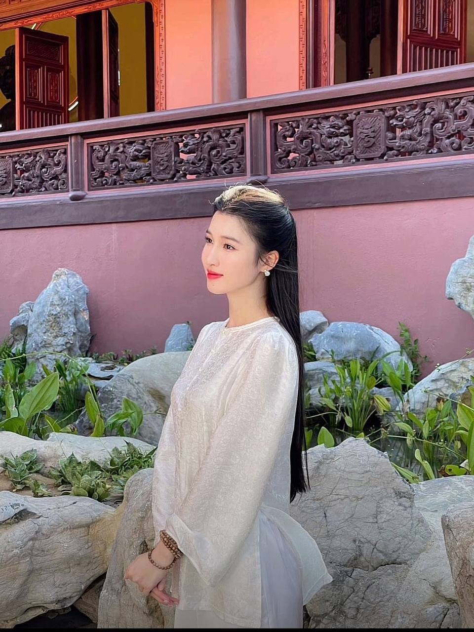 Rầm rộ h&igrave;nh ảnh mới nhất của &Aacute; hậu Phương Nhi- Ảnh 1.