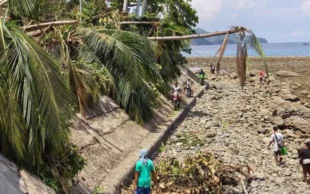 Trận động đất mạnh tại Philippines đ&atilde; n&acirc;ng đ&aacute;y biển tới 2 m - Ảnh 1.