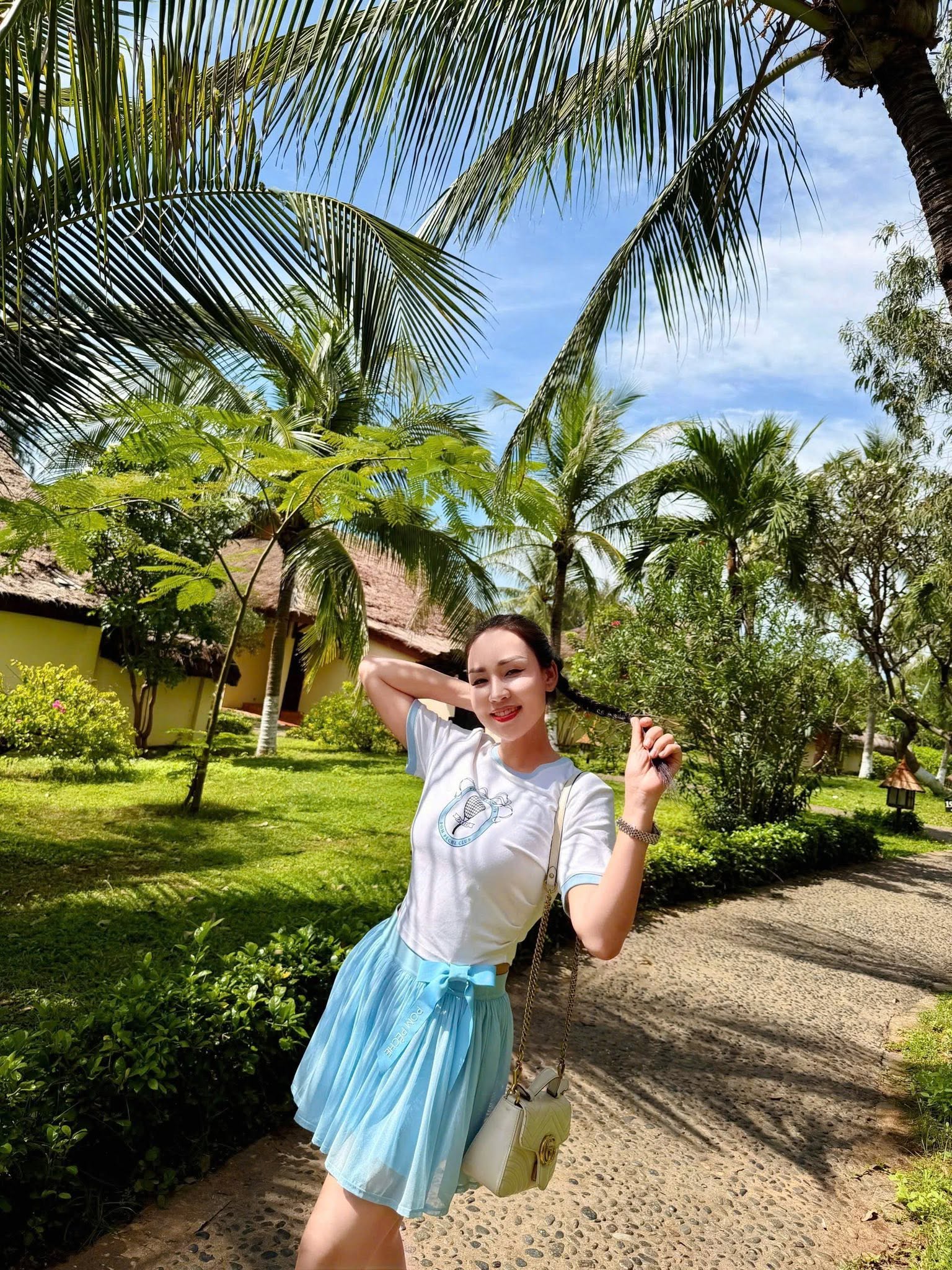Nữ nghệ sĩ l&agrave; giảng vi&ecirc;n Học viện &Acirc;m nhạc Quốc gia, được chồng x&acirc;y tặng biệt phủ 25.000m2 ở Gia L&acirc;m - Ảnh 7.