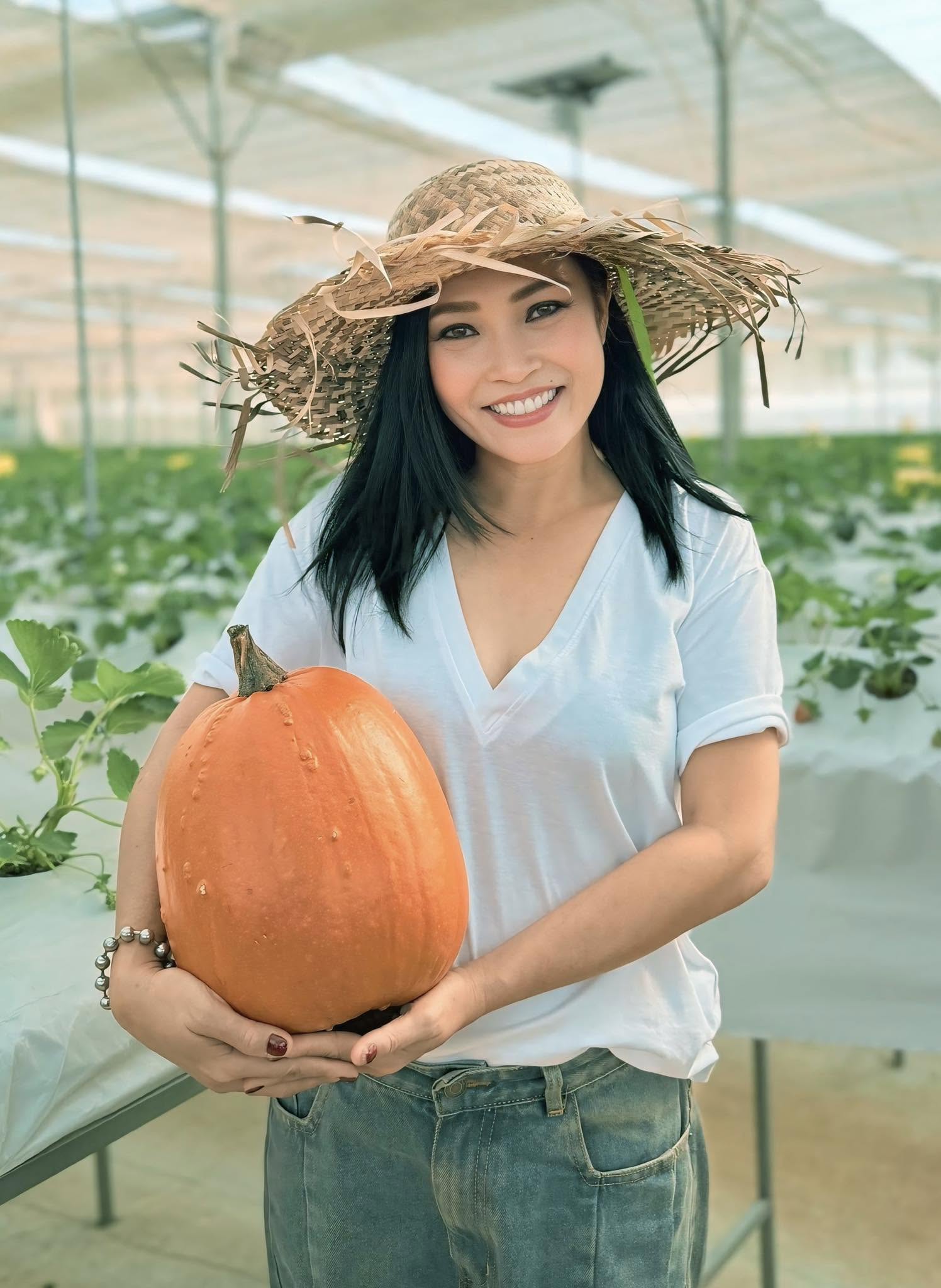 Nữ ca sĩ Việt nổi tiếng cả nước lập kỷ lục c&aacute;t-x&ecirc; hơn 2 tỷ, l&agrave; sao đầu ti&ecirc;n d&aacute;m l&agrave;m concert ri&ecirc;ng ở s&acirc;n vận động- Ảnh 1.