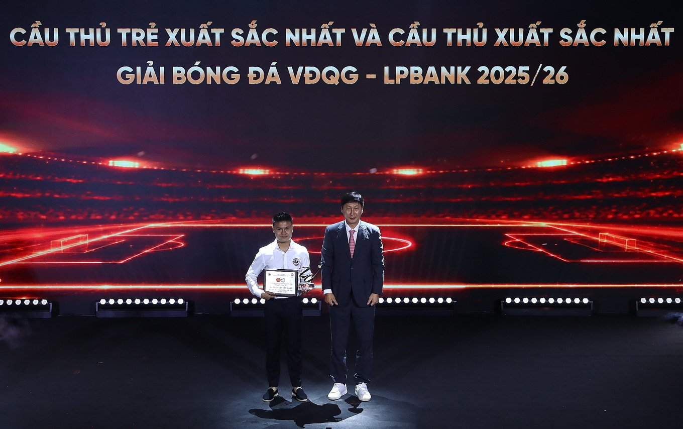 Quang Hải hay nhất V.League 2025/26- Ảnh 1.