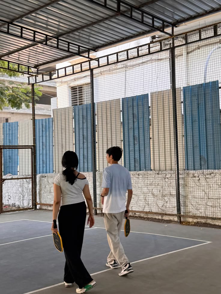 Tips chọn chồng đang lên xu hướng: Đừng chỉ rủ đi ăn sang, kéo nhau ra sân cầu lông, pickleball... nhiều thứ lộ nhanh gấp 10 lần- Ảnh 2. Tips chọn chồng đang lên xu hướng: Đừng chỉ rủ đi ăn sang, kéo nhau ra sân cầu lông, pickleball... nhiều thứ lộ nhanh gấp 10 lần- Ảnh 2.