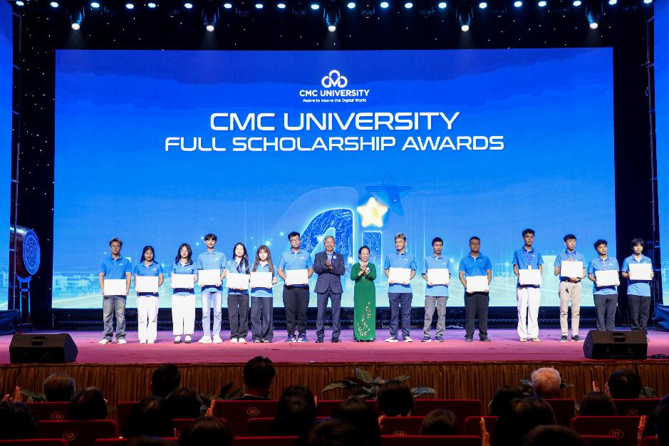 X&eacute;t học bạ, nhận học bổng 70% từ Trường Đại học CMC - Ảnh 2.