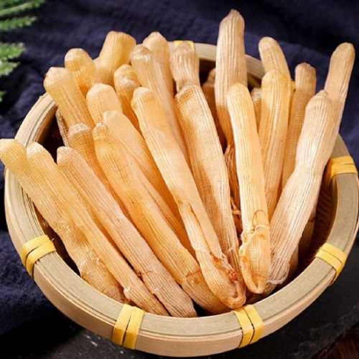 Thứ đặc sản khiến nhiều người "nổi da g&agrave;" nhưng được v&iacute; như "thần dược" từ biển cả, gi&aacute; l&ecirc;n tới 4 triệu đồng/kg - Ảnh 1.