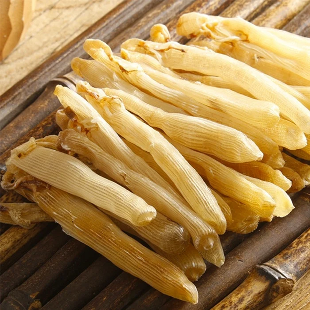 Thứ đặc sản khiến nhiều người "nổi da g&agrave;" nhưng được v&iacute; như "thần dược" từ biển cả, gi&aacute; l&ecirc;n tới 4 triệu đồng/kg - Ảnh 3.