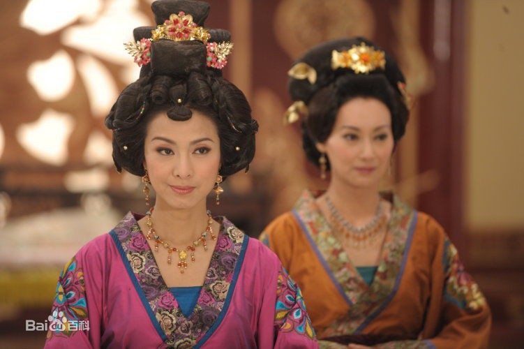 Thời gian thay đổi tất cả trừ nhan sắc của mỹ nh&acirc;n n&agrave;y: 70 tuổi vẫn đỉnh cao visual, tuổi t&aacute;c chỉ l&agrave; con số- Ảnh 5.