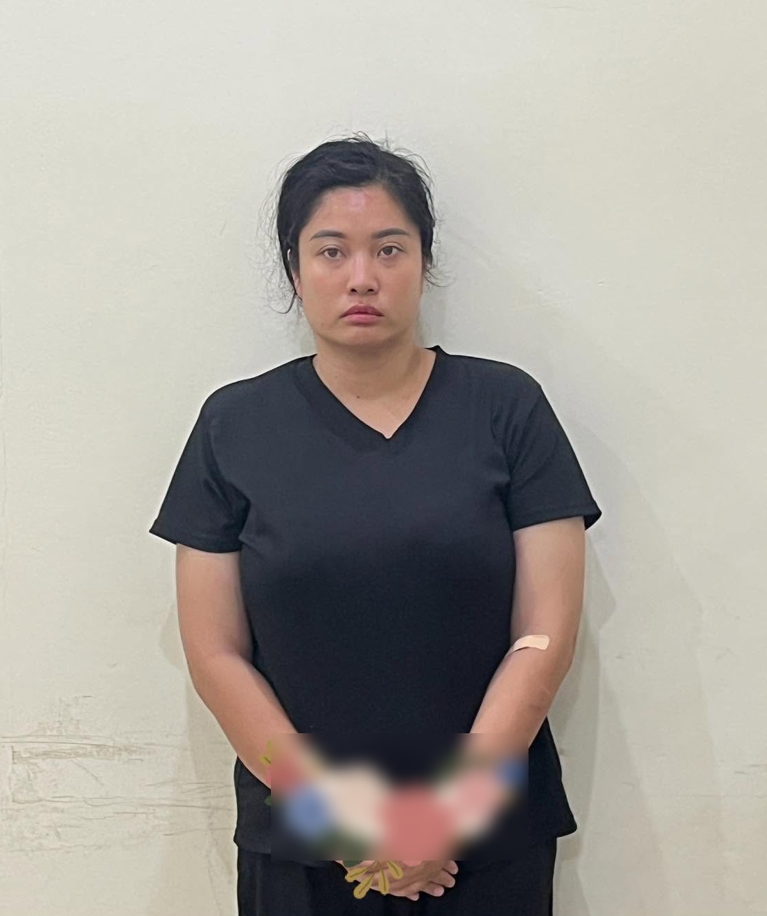 Tạm giữ h&igrave;nh sự Ho&agrave;ng L&ecirc; Ngọc My SN 1992: Nhiều lần đặt đồ ăn kh&ocirc;ng trả tiền, c&ograve;n d&ugrave;ng dao ch&eacute;m chủ qu&aacute;n- Ảnh 1.
